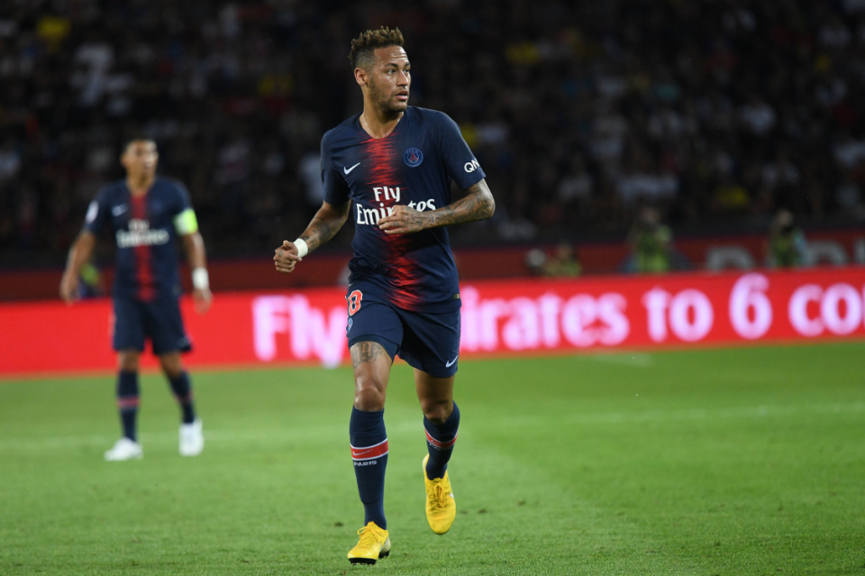 体育在线-那不勒斯轻取利物浦，内马尔乌龙送礼意甲的简单介绍