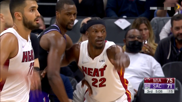 四川队绝杀山东队，福克斯统治全场