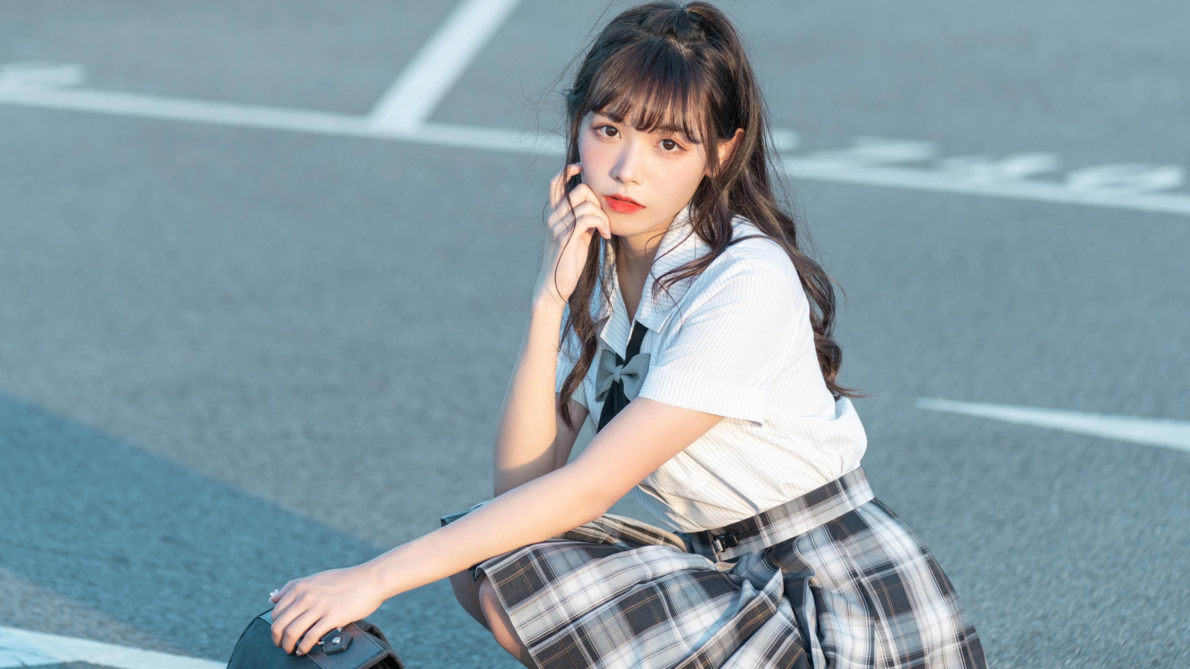 双面陀螺之夜，当恩比德陷入70分的金色迷宫，鹈鹕却在无声处绞杀灰熊