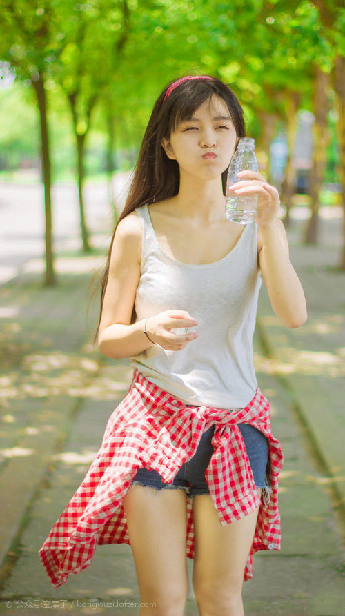 体育平台APP-巅峰对决，2026世界杯决赛，智利火力全开碾压越南，托纳利独领风骚铸就经典